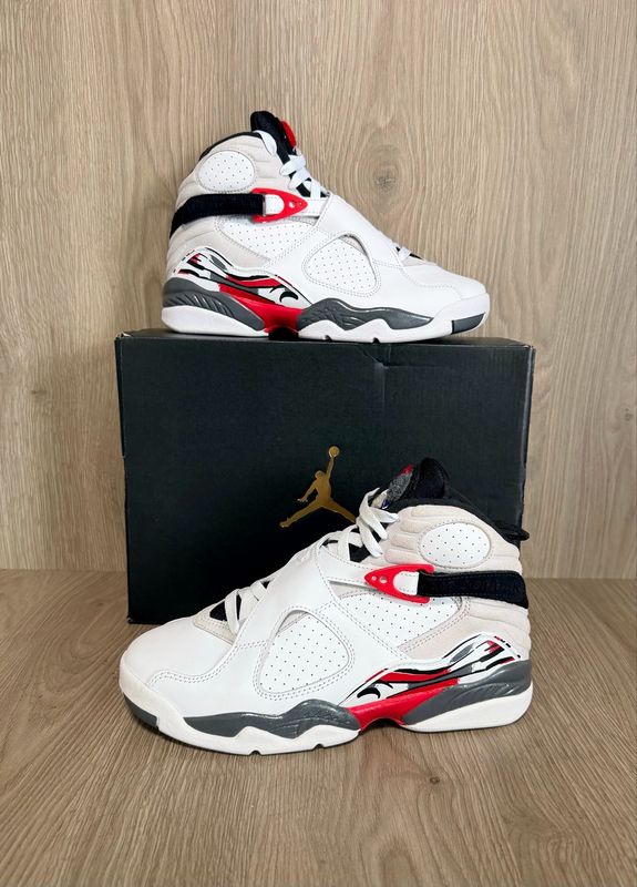 Jordan 8 Bugs Bunny