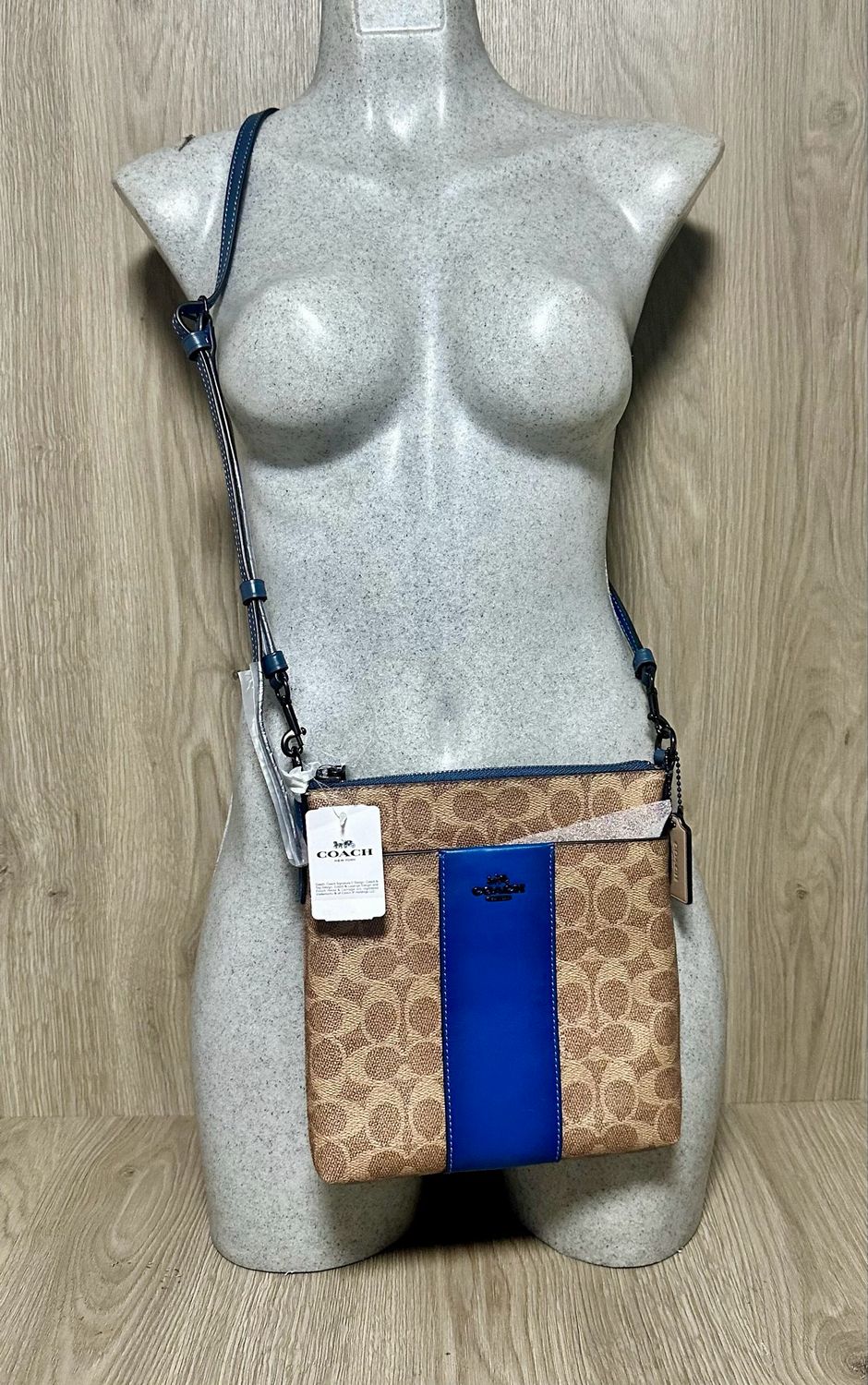Crossbody Coach