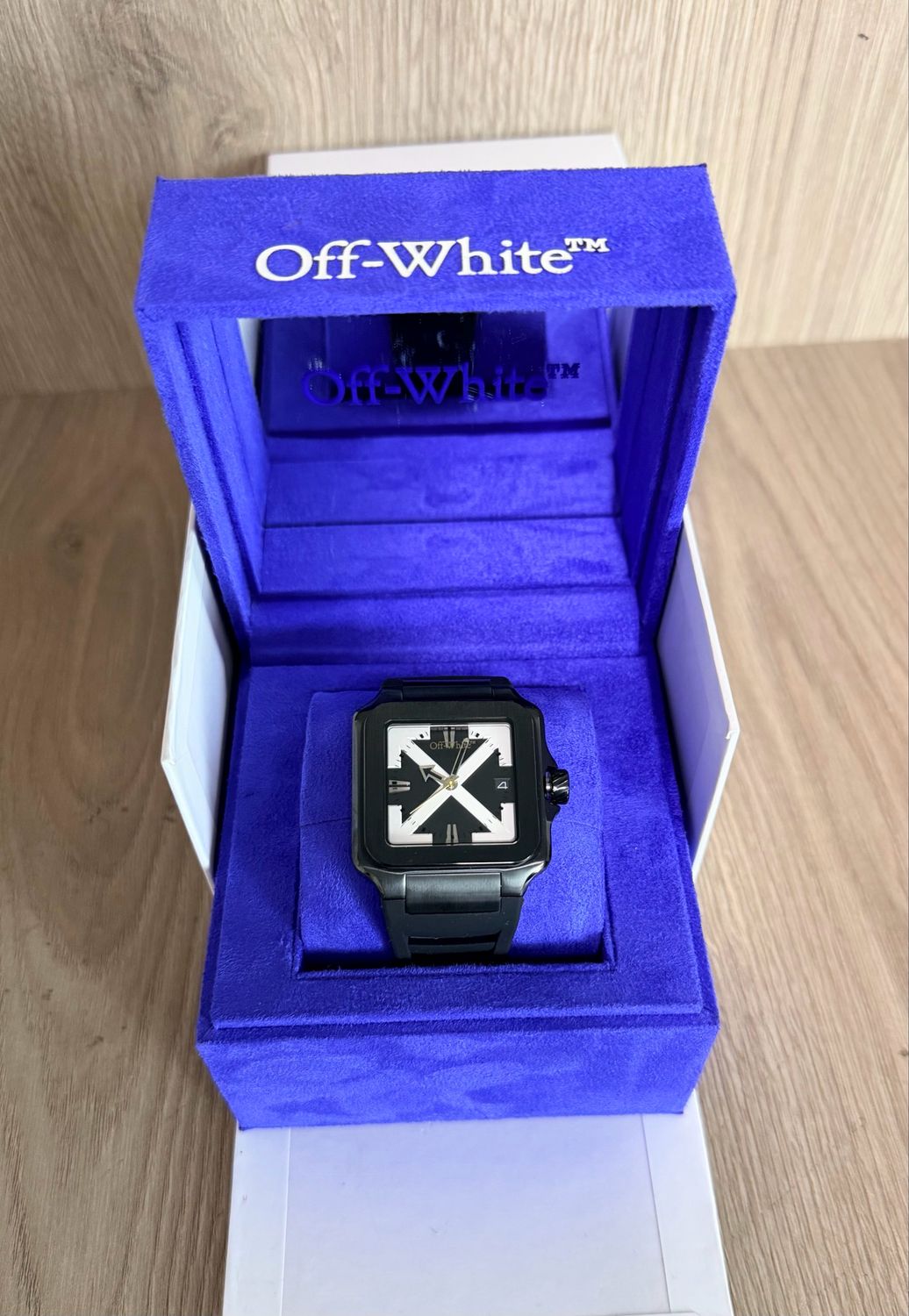 Reloj Off-White