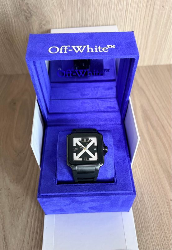 Reloj Off-White