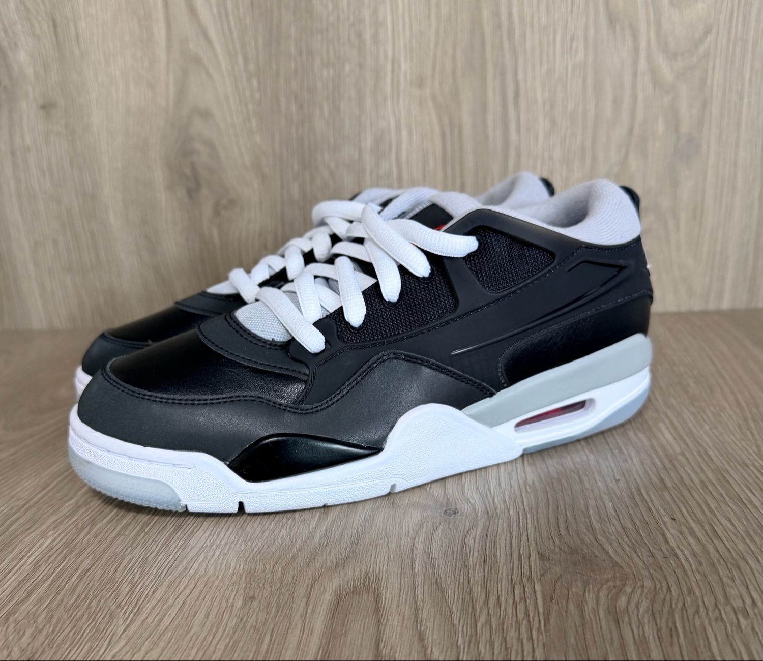 Jordan 4 RM