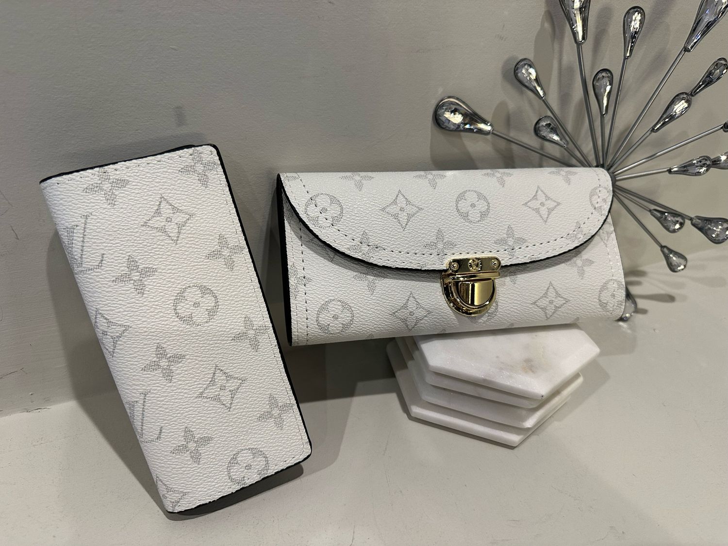 LV White Flower 2-pc Wallet