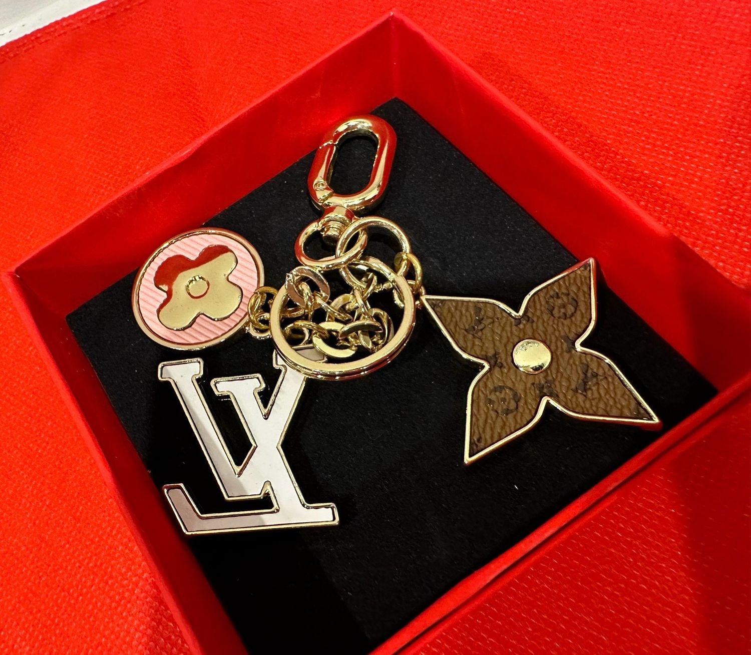 LV Flower 🌸 Keychain