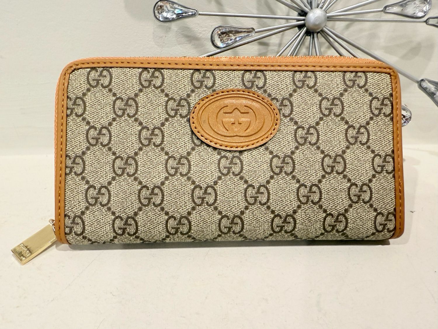 Gucci Mono Wallet (DAMAGED)