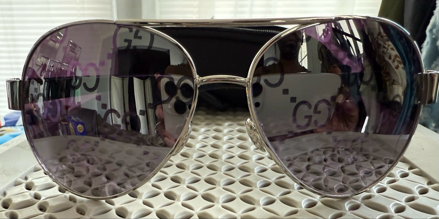 Gucci Reflective Silver Sunglasses 🕶️