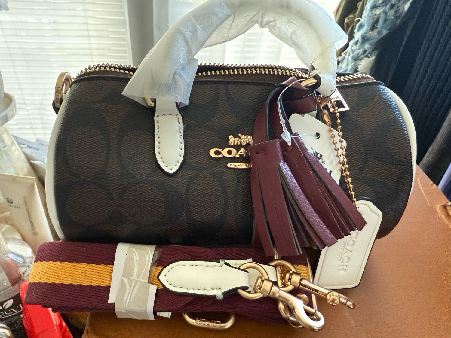 Coach Mono W/chalk Trim Crossbody