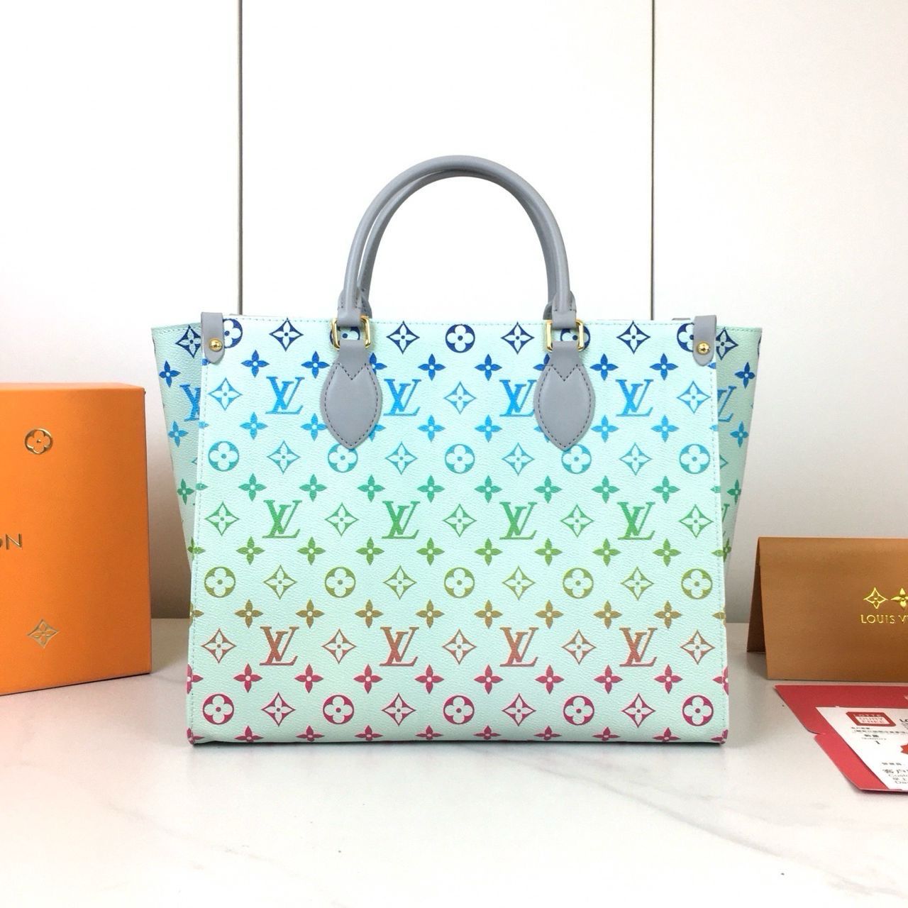 LV Louis Vuitton OnTheGo Gradient Jungle Beaute
