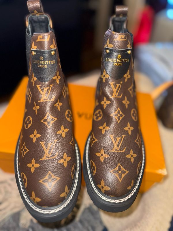 LV Mono Boots 8