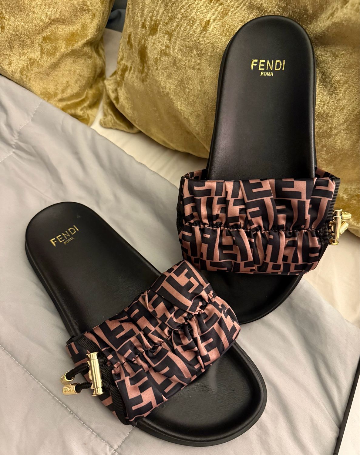 Fendi Slides 8