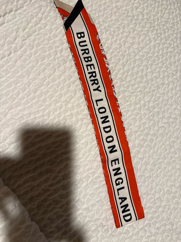 Burberry Twilly Scarf