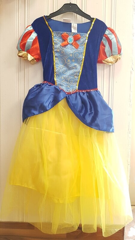 Princess dress Snow White