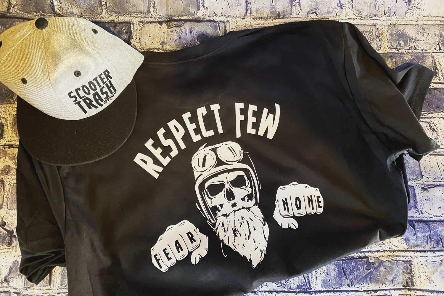 RESPECT FEW FEAR NONE - T-SHIRT