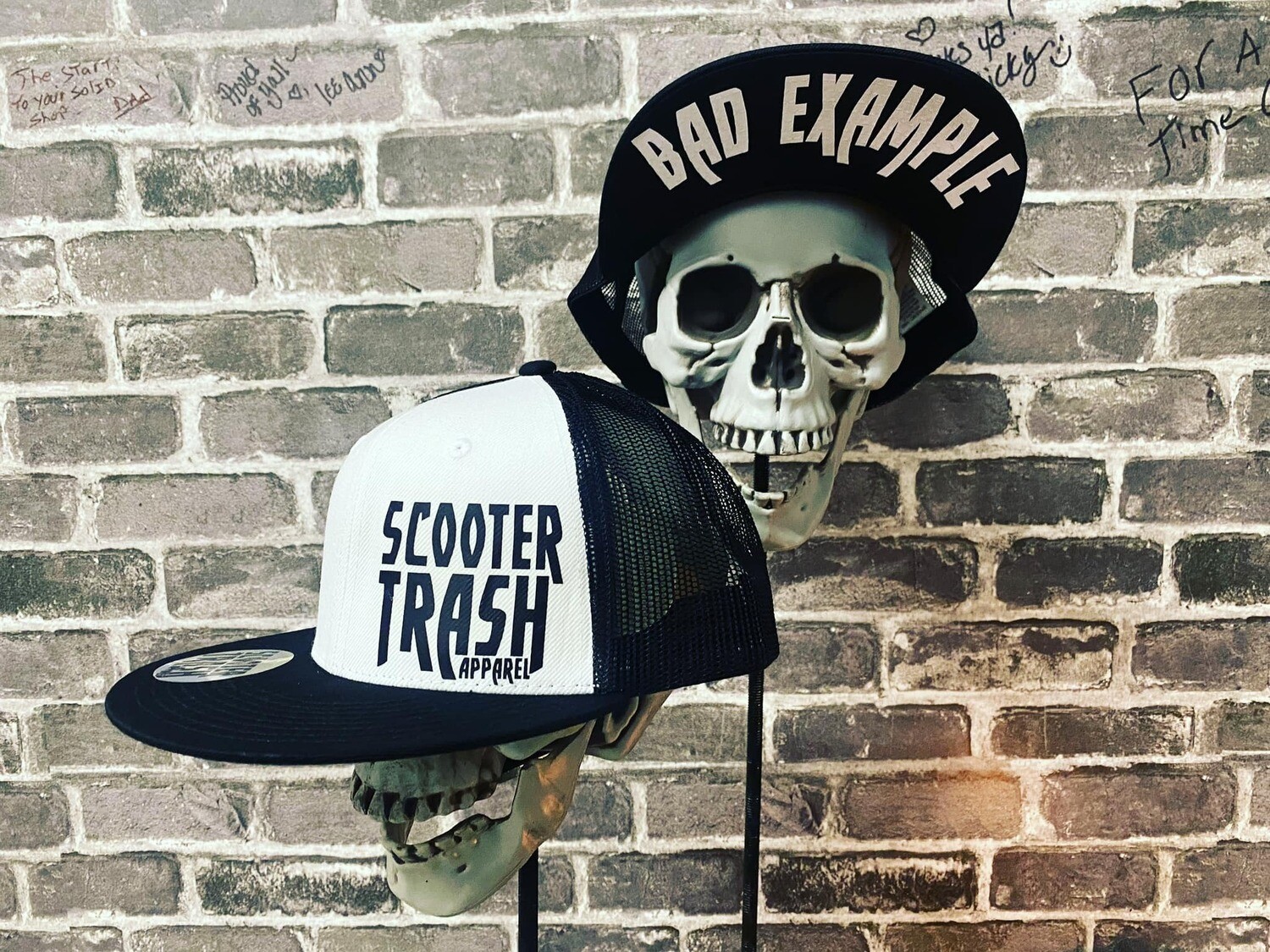 ST- BAD EXAMPLE- WHITE &amp; BLACK - SNAP BACK