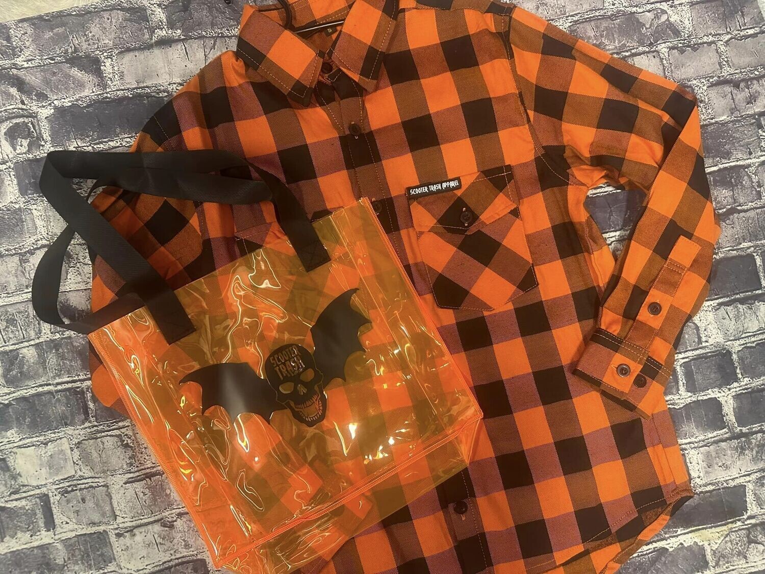 ORANGE &amp; BLACK  - FLANNEL