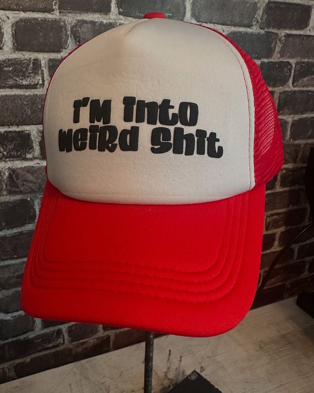 I&#39;M INTO WEIRD SHIT - RED - FOAM -SNAP BACK