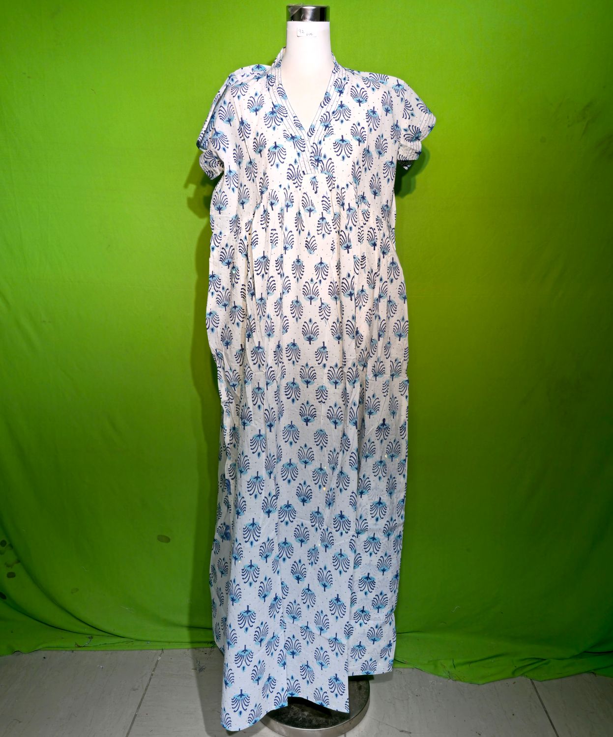 L-XL Crystal Amani Dress 100% Cotton 57&quot; Inches Long Jalabiya