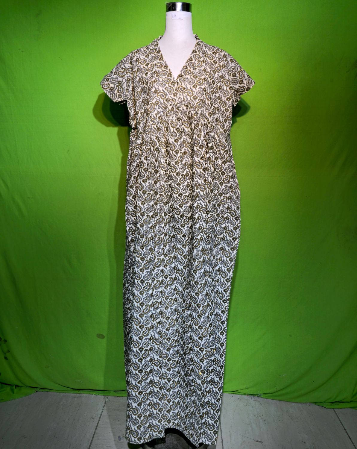 L-XL Crystal Amani Dress 100% Cotton 57&quot; Inches Long Jalabiya