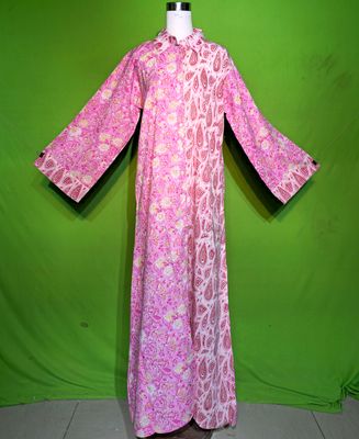 L-XL Crystal Singapore Dress 100% Cotton 57&quot; Inches Long Jalabiya