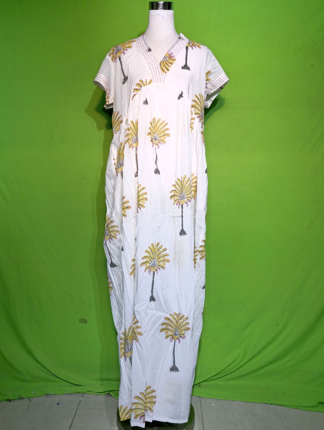 L-XL Amani Dress 100% Cotton 57&quot; Inches Long Jalabiya