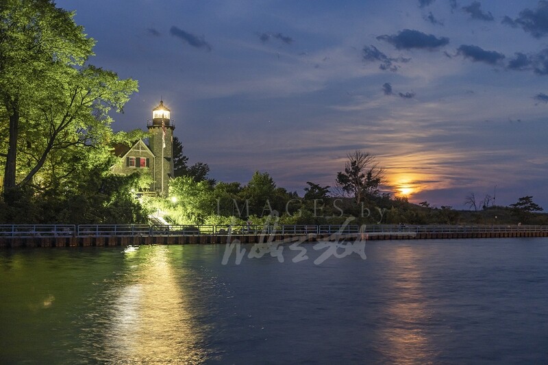 White River Light Moonset