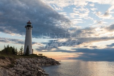 Crisp Point Light Gallery