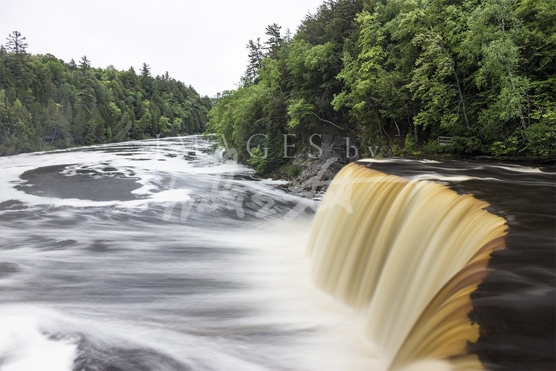 Tahquamenon Falls