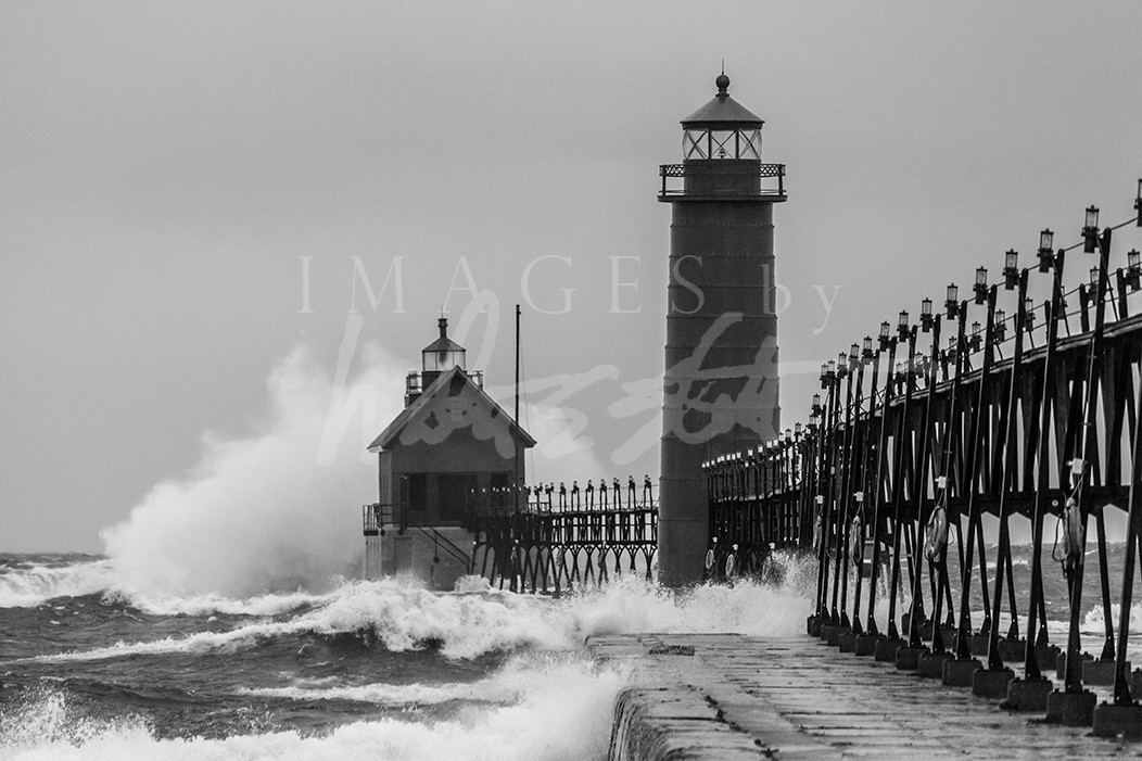 Black and White Waves