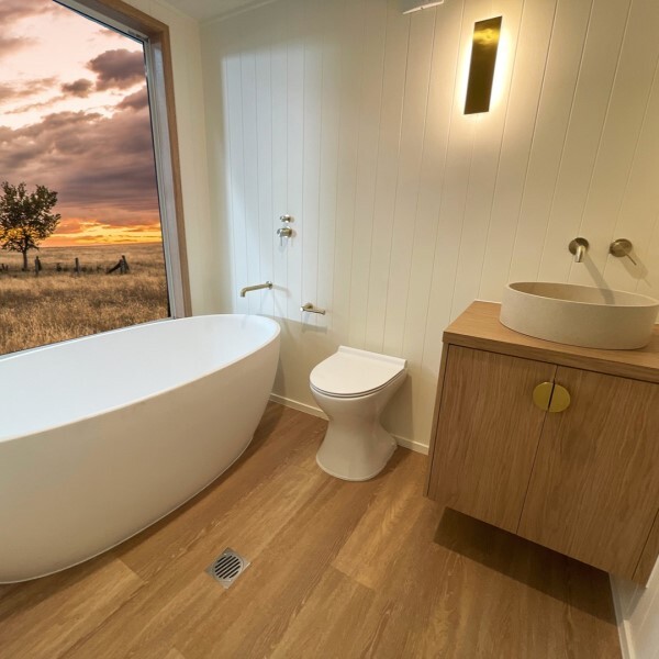 Clivus Multrum™ Low Profile (CM LP) with Porcelain Pedestal