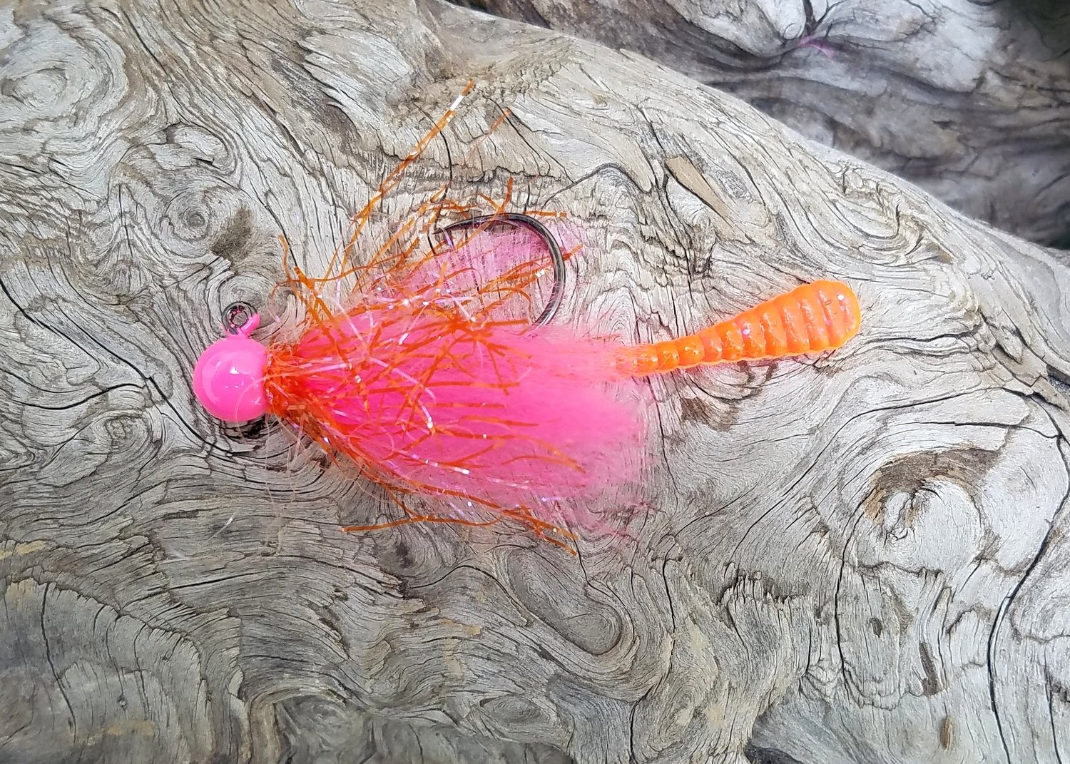 #WM04 &#39;Ht Pink &amp; Roe&#39; UV Worm Jig