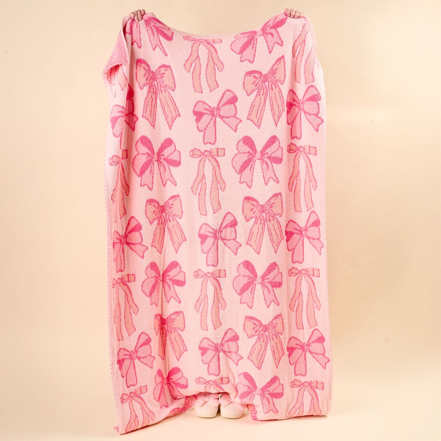 Luxe Patterned Blanket, Luxe Blanket Pattern: Pink Bows