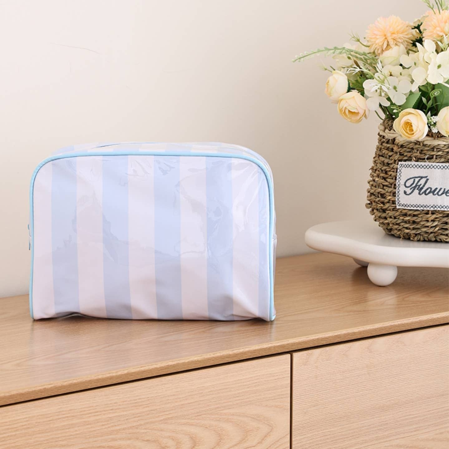 Pouch Cosmetic - Waterproof, Pattern: Light Blue/White Stripe