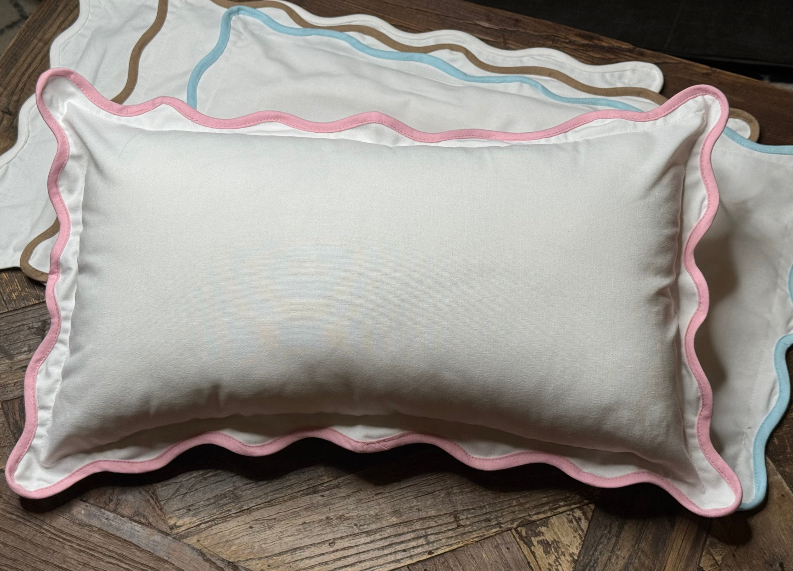 Pillow with Scalloped Edge