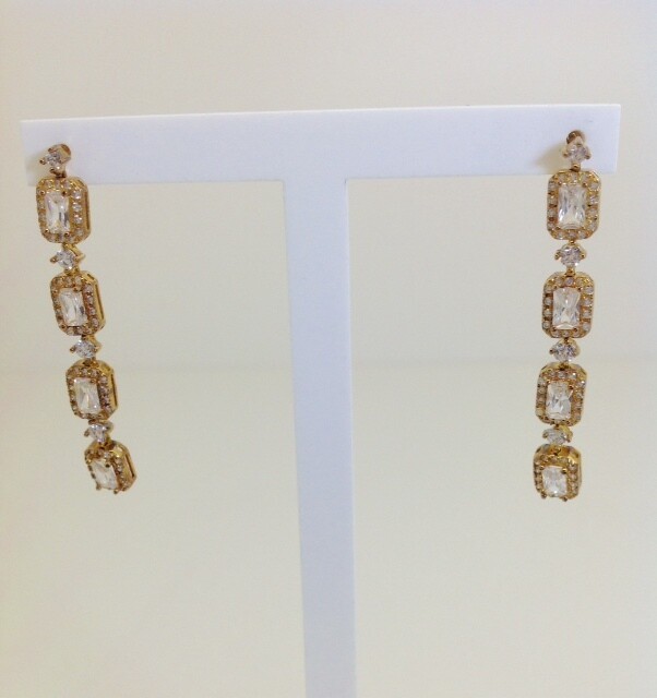 Orecchini argento dorato con zirconi pendenti cm.4.5