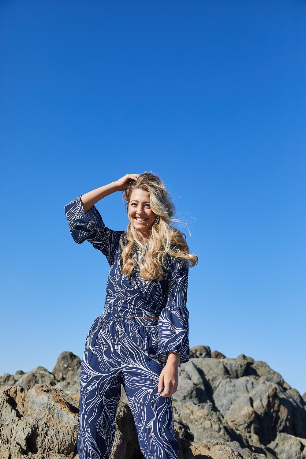 MARCILLA NAVY &amp; WHITE SET