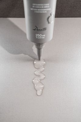 Capelli e cuoio capelluto deboli, con prurito