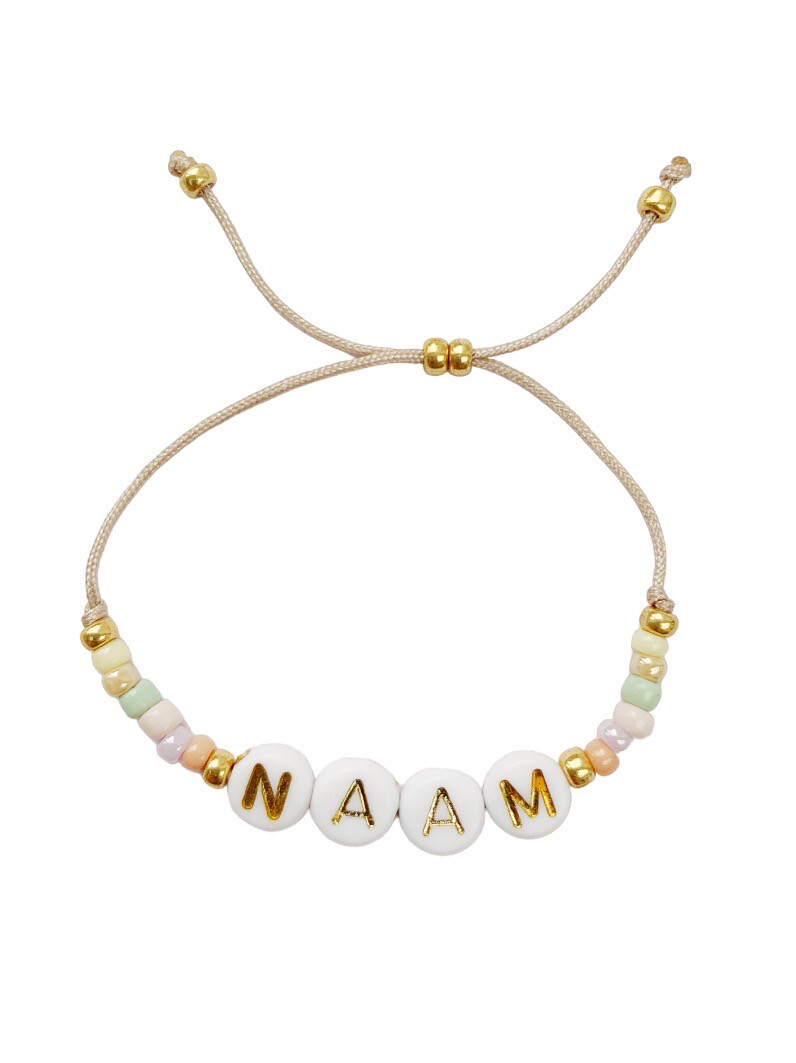 Kids Naam of Initiaal Armbandje (verschillende kleurencombinaties mogelijk)