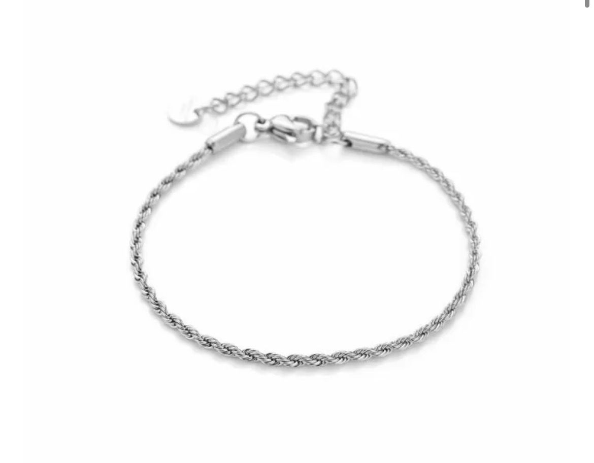 Gedraaide armband 2 mm Silver