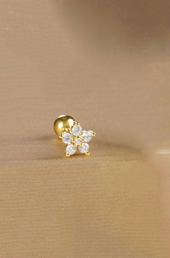 Flower stud