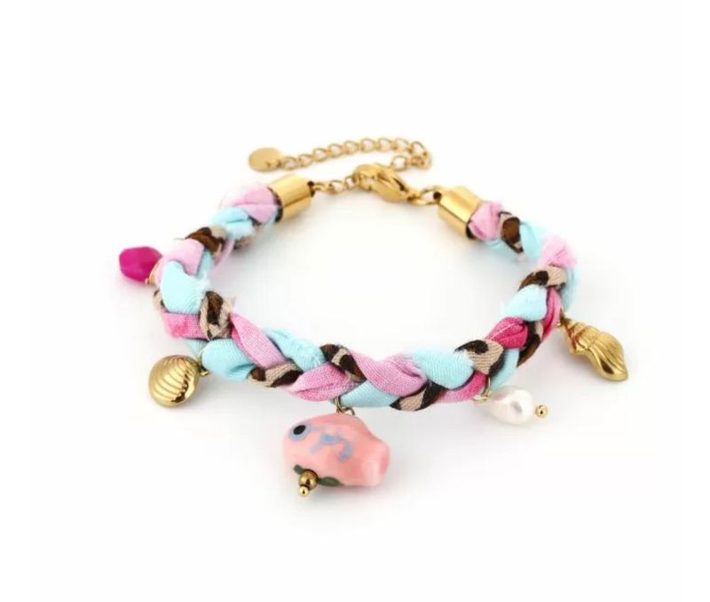 Gevlochten armband met bedels