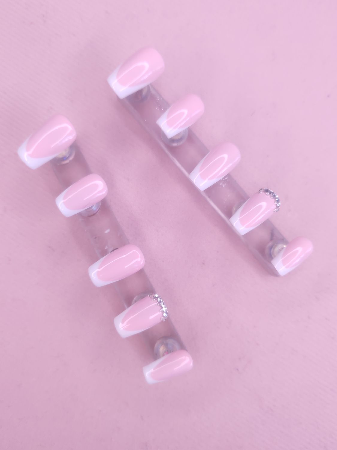 Press on nails