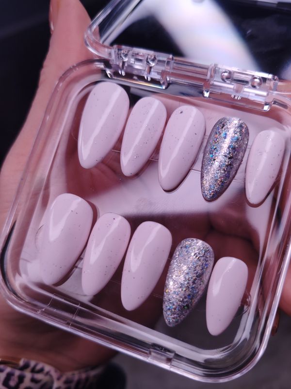 Press On Nails