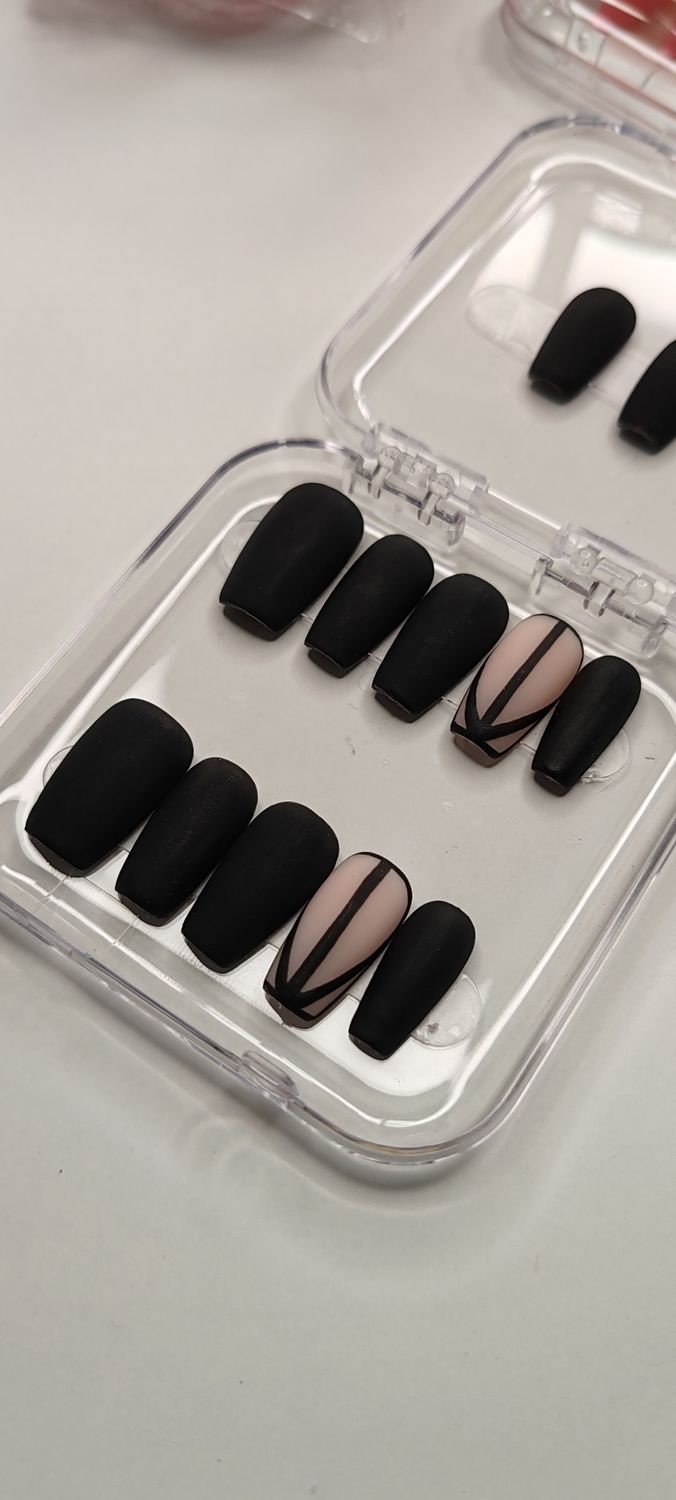 Press On Nails 
