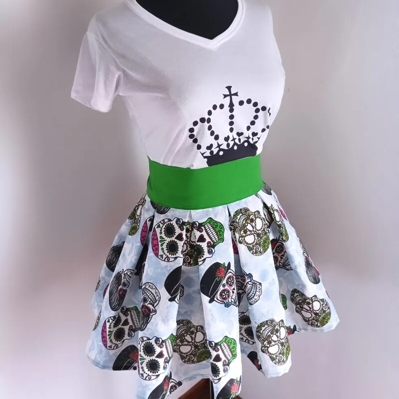 Falda Calaveras