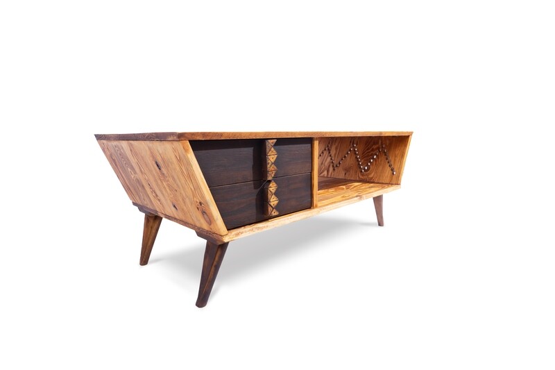 ISITHEBE coffee table
