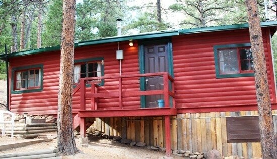 Cabin#4 Pine Cone ($150/night)
