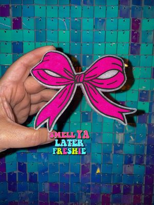 Dainty Bow