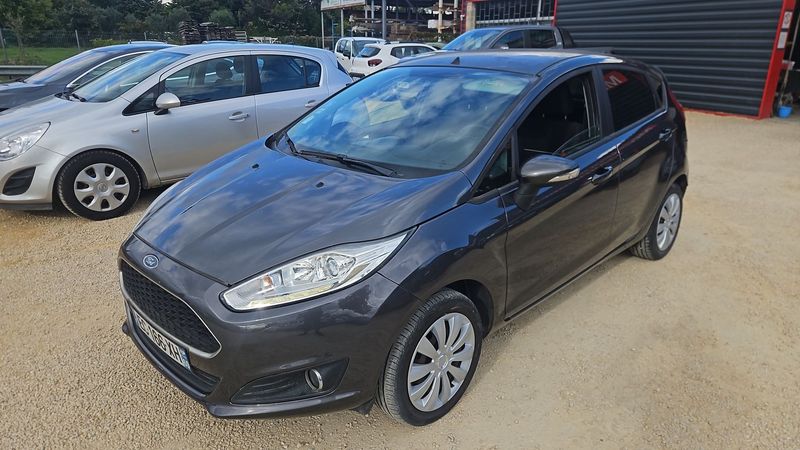 ford fiesta 82 cv essence