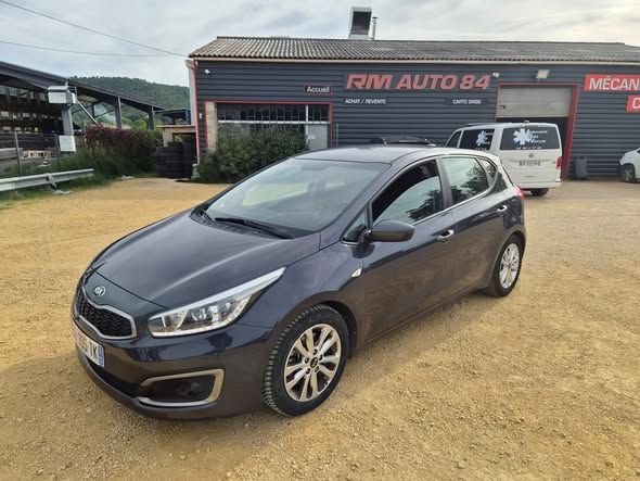 KIA CEED 120 CV ESSENCE KIA CEED 120 CV ESSENCE