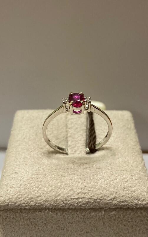 Clesi Gioielli Anello in oro bianco con rubino e diamanti taglio brillante