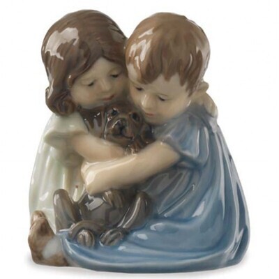 Royal Copenhagen Statuina Bimbi con cagnolino Mini Royal Copenhagen Statuina Bimbi con cagnolino Mini